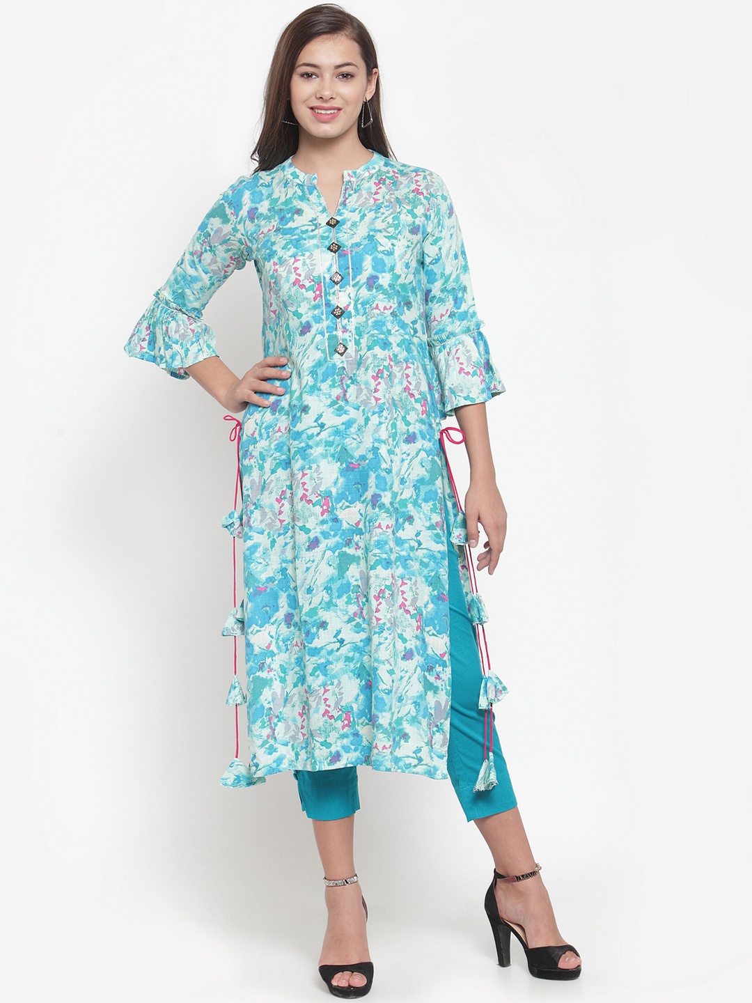 

Indibelle Women Turquoise Blue Floral Print Straight Kurta