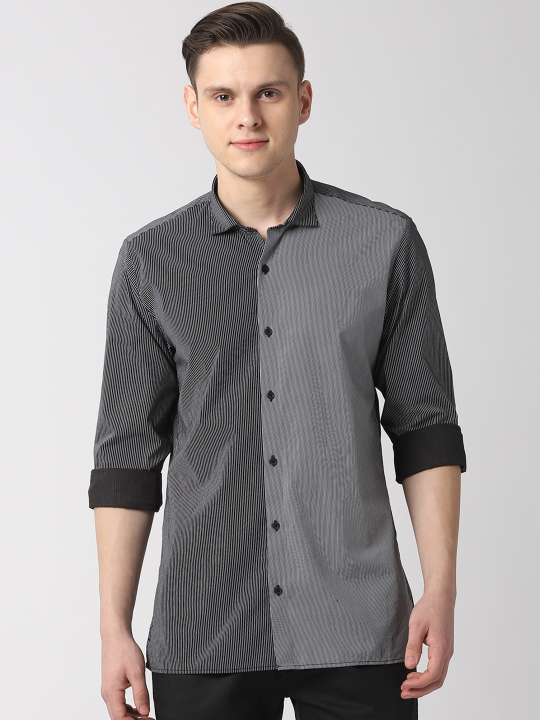 

Peter England Casuals Men Grey Slim Fit Striped Casual Shirt