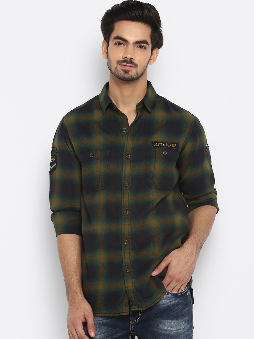 

Mufti Men Olive Green & Navy Blue Checked Slim Fit Casual Shirt