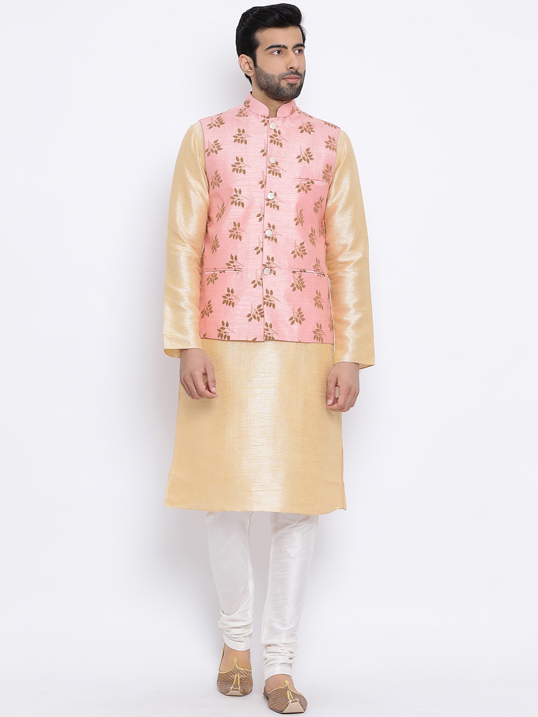 

NAMASKAR Men Pink & Gold-Toned Printed Kurta with Churidar