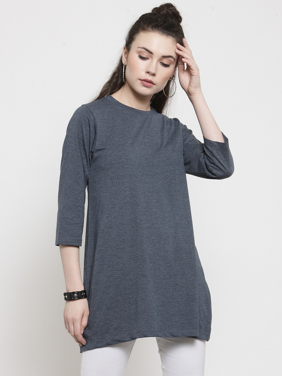 

Kalt Women Blue Solid Round Neck Longline T-shirt