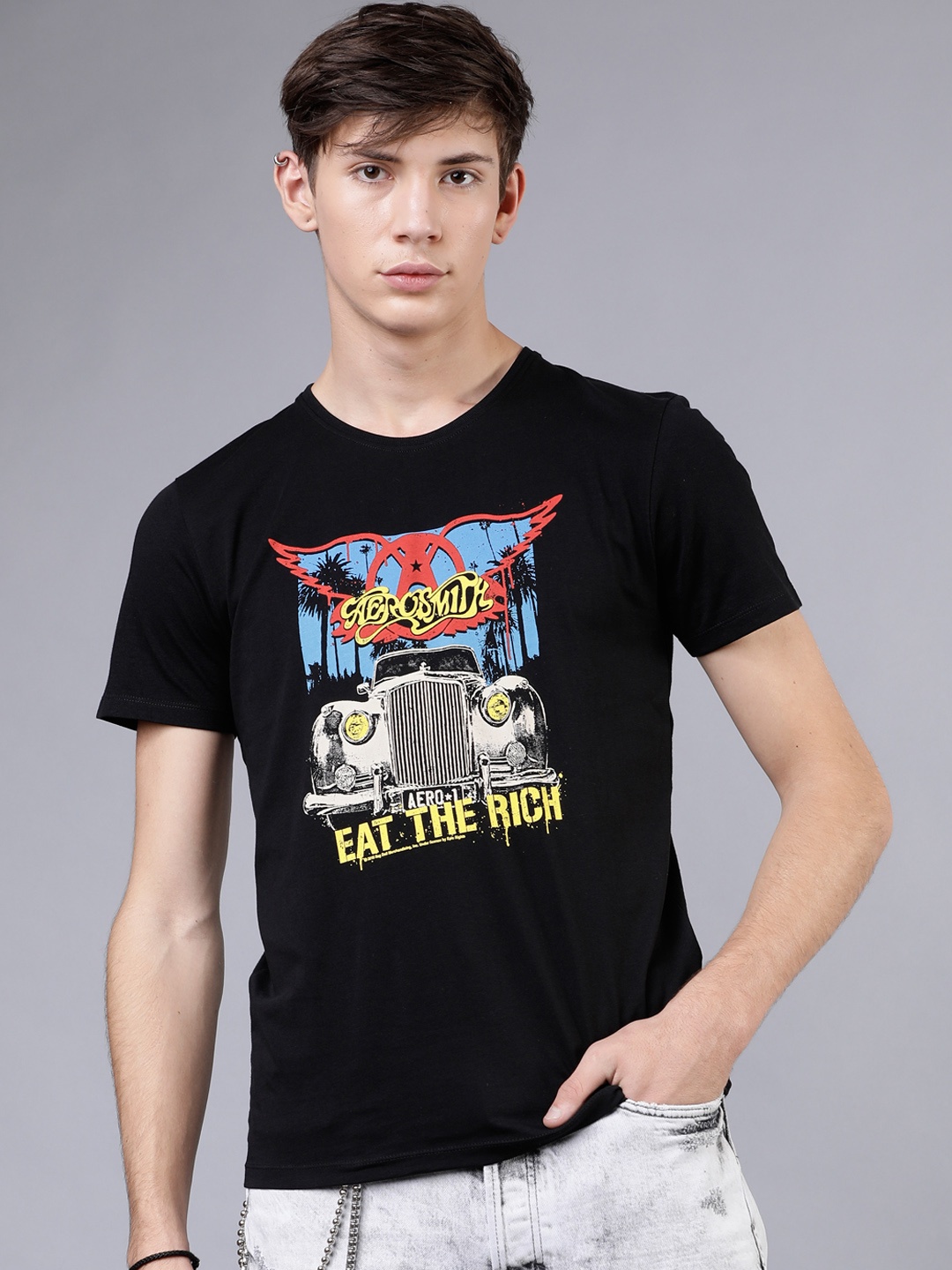 

LOCOMOTIVE Men Black Printed Round Neck Slim Fit T-shirt