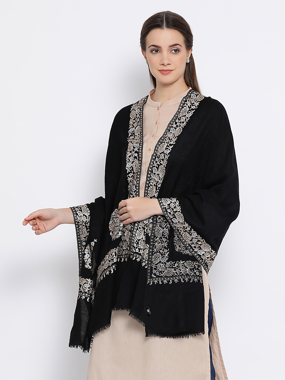 

SHINGORA Women Black Embroidered Stole