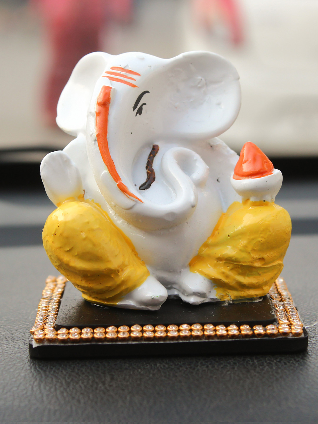 

eCraftIndia White & Yellow Decorative Lord Ganesha Showpiece