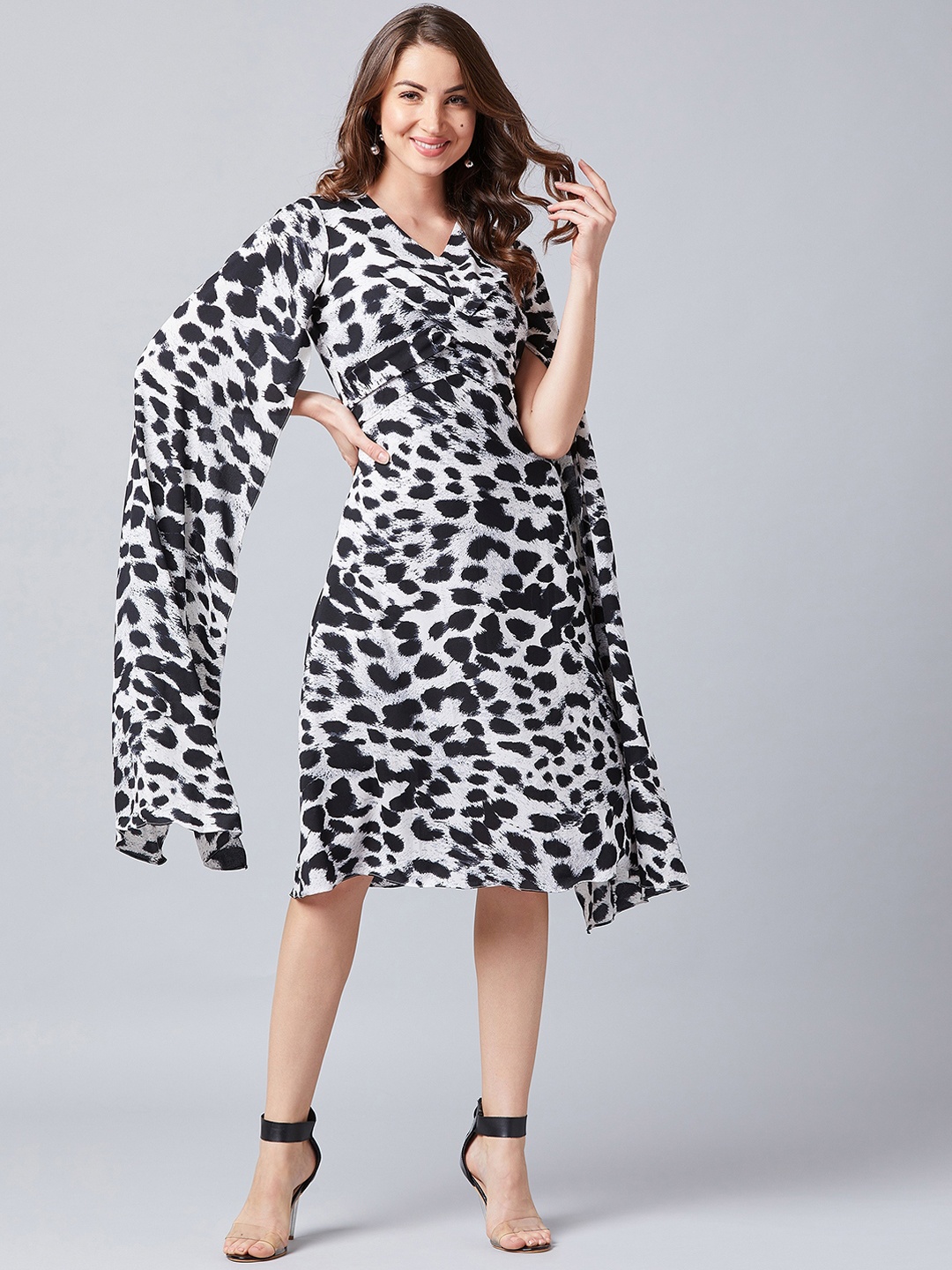 Athena Women Black & White Printed Fit and Flare Dress