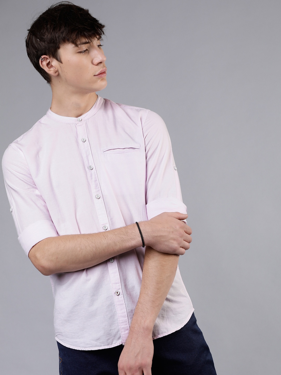 

LOCOMOTIVE Men Pink Slim Fit Striped Casual Shirt
