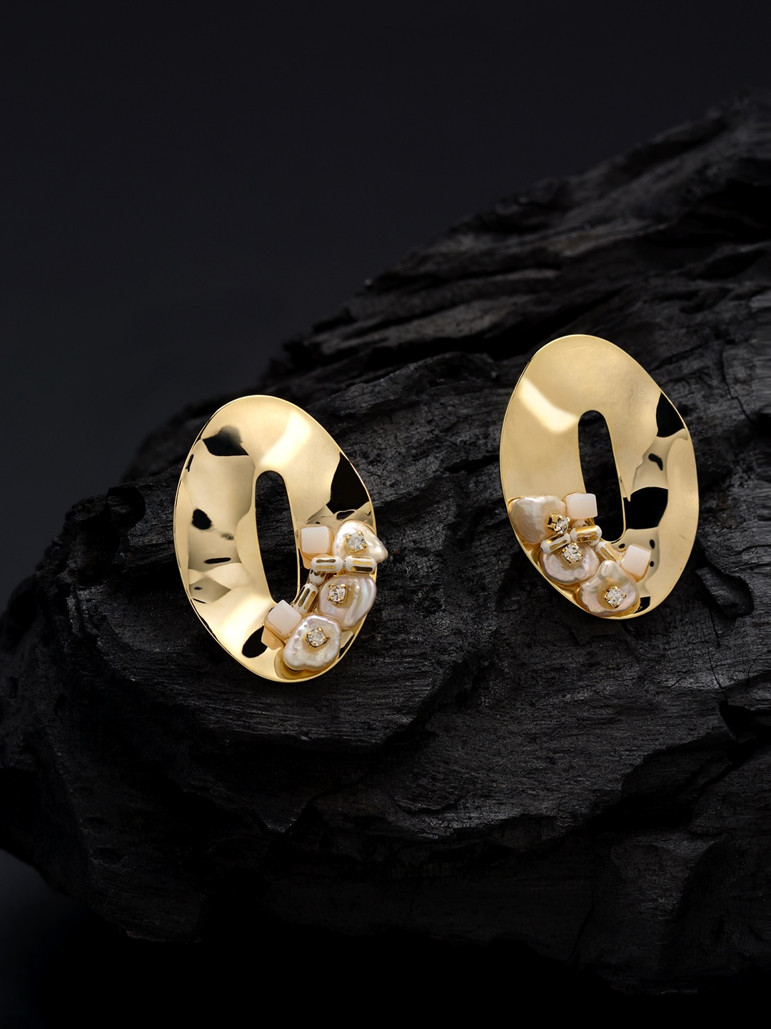 

E2O Women Gold-Plated Oval Studs