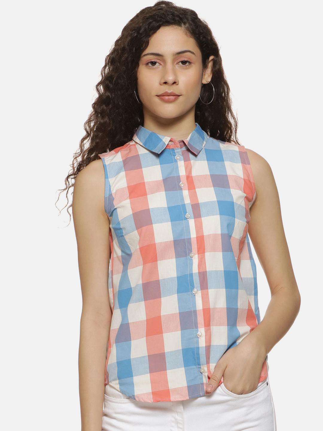 

Campus Sutra Women White & Blue Regular Fit Checked Casual Shirt