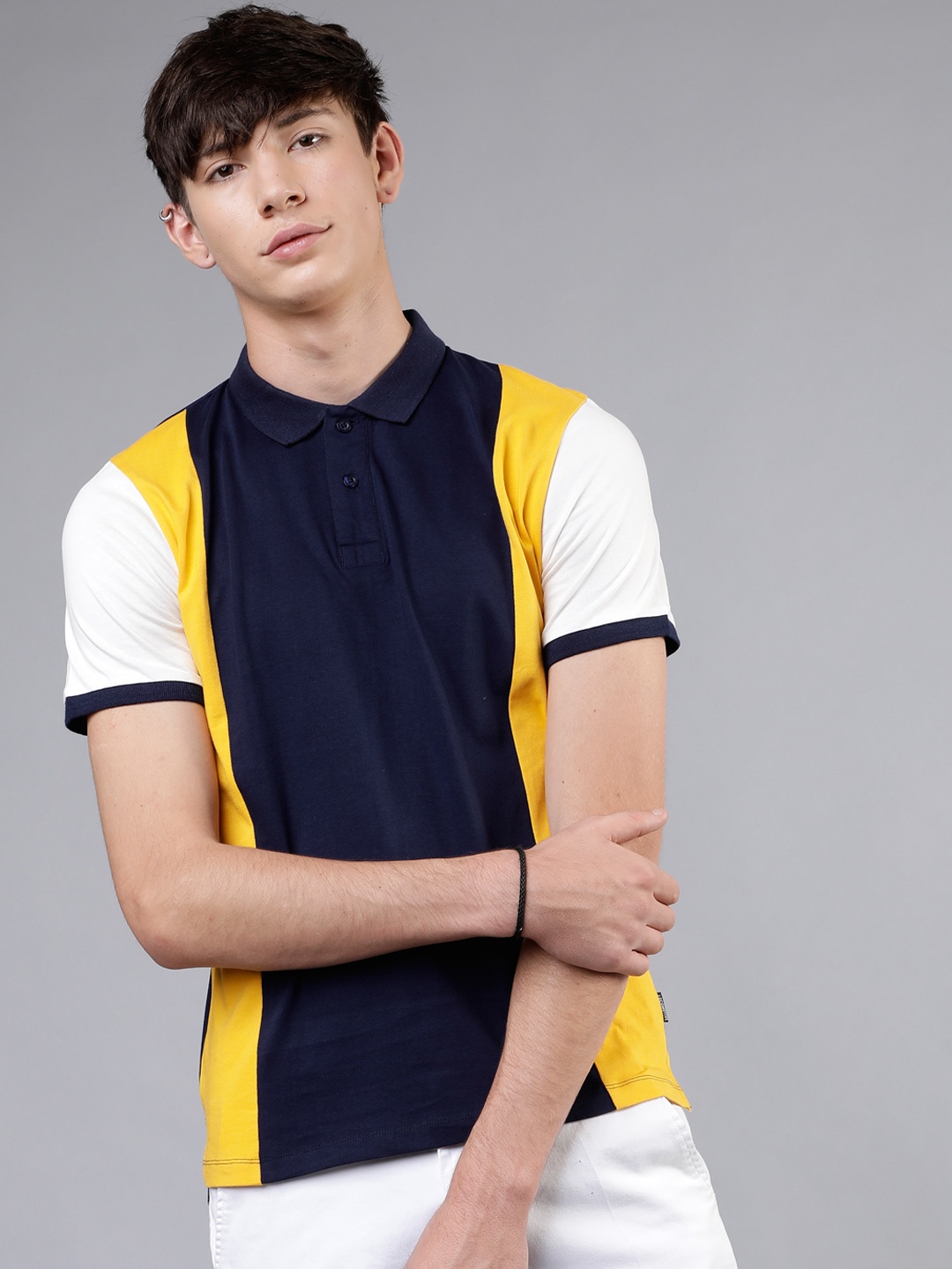 

LOCOMOTIVE Men Navy Blue Yellow Colourblocked Round Neck Pure Cotton T-shirt