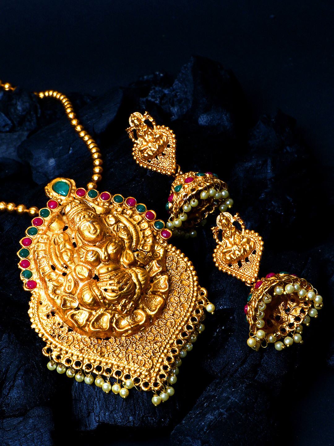 

ANIKAS CREATION Women Gold-Plated Goddess Lakshmi Temple Jewellery Set