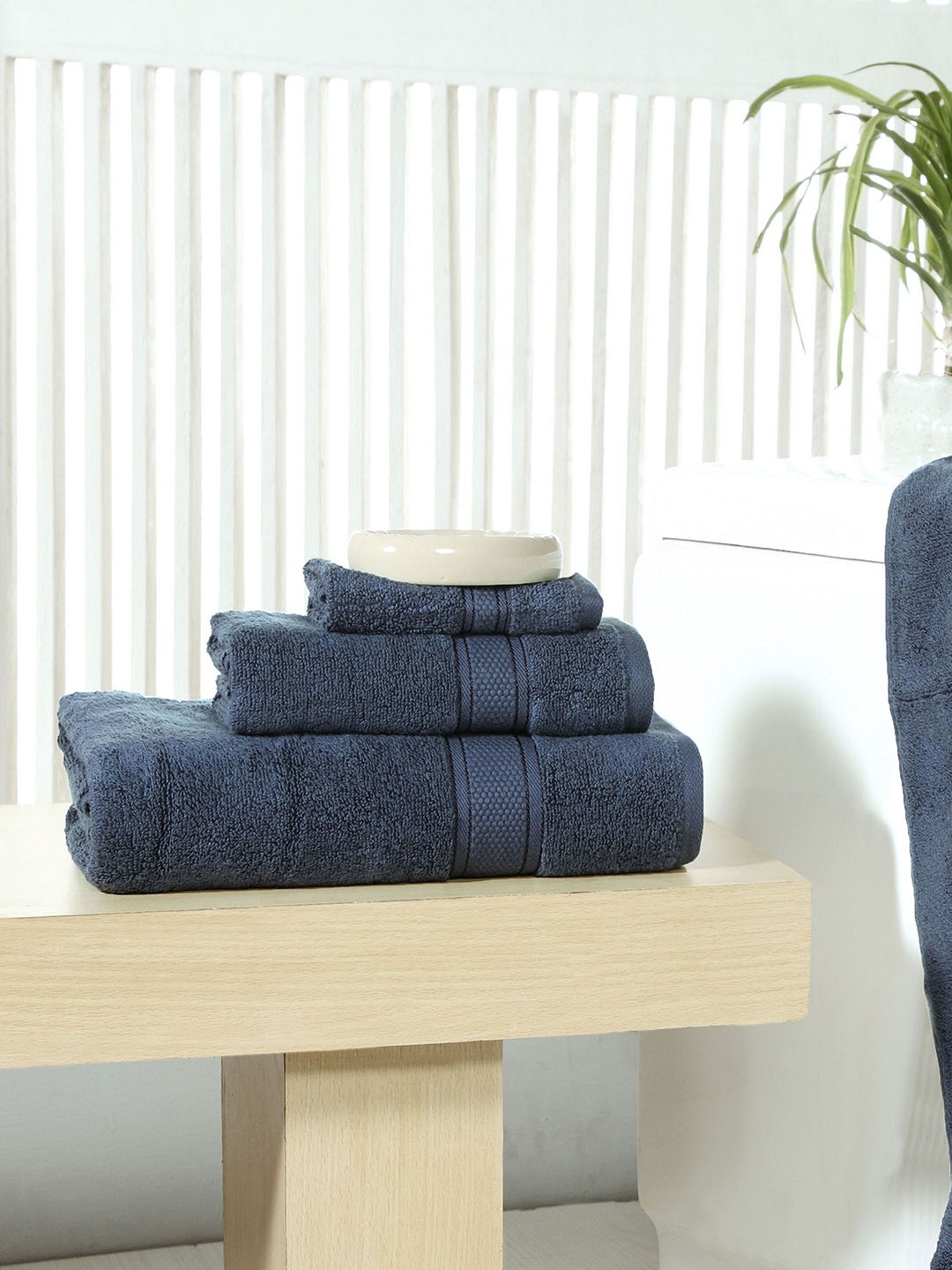 

Avira Home Set of 3 Navy Blue Solid 500GSM Pure Cotton Towel Set