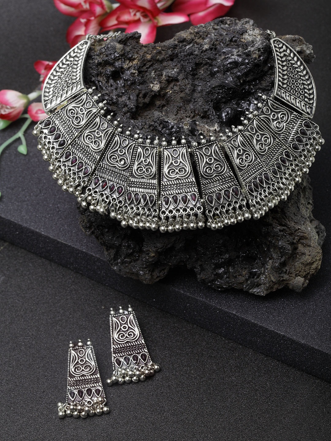 Moedbuille Women Silver-Plated & Black Enamelled Jewellery Set