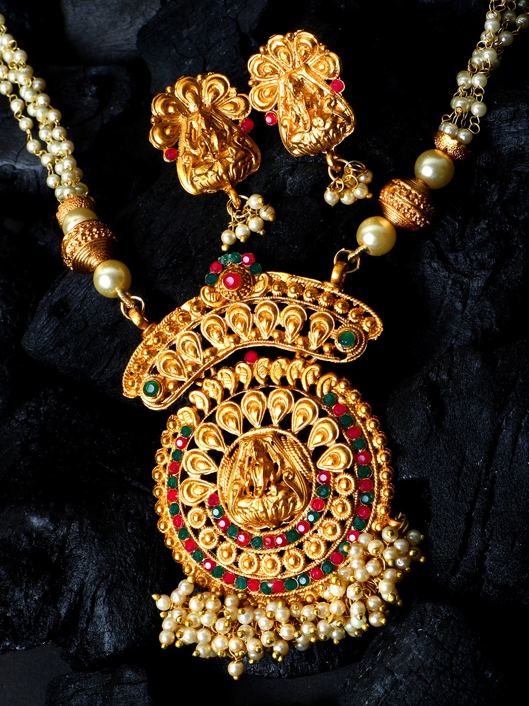 

ANIKAS CREATION Women Gold-Plated & White Temple Jewellery Set