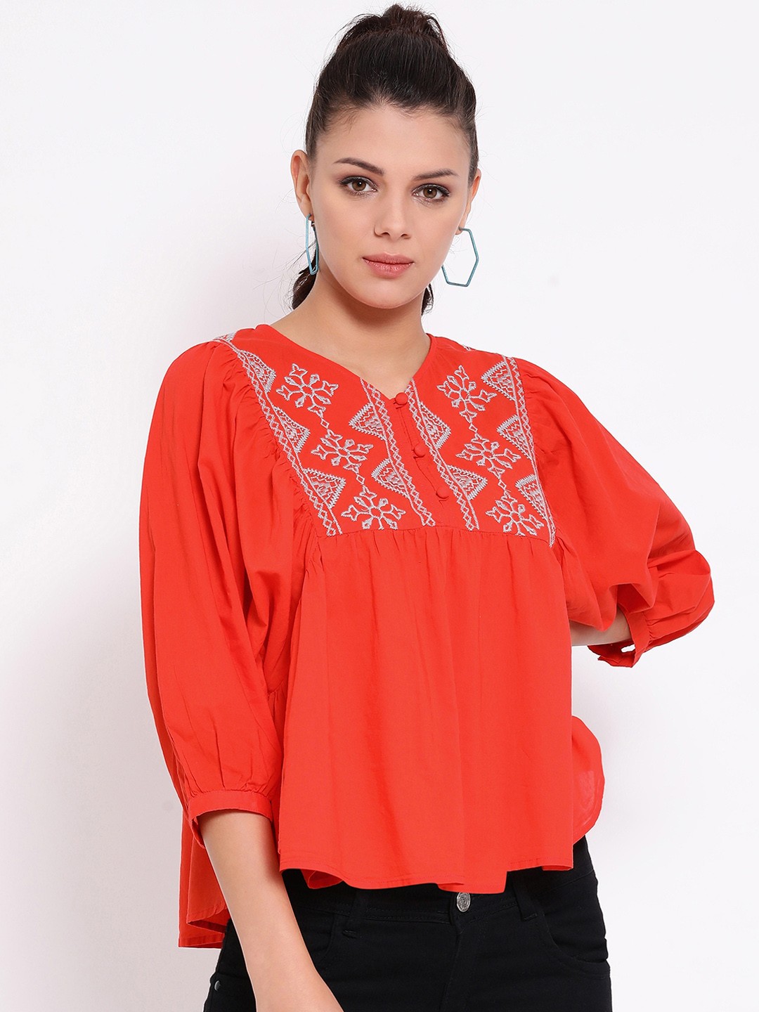 

Oxolloxo Women Orange Printed High-Low Top