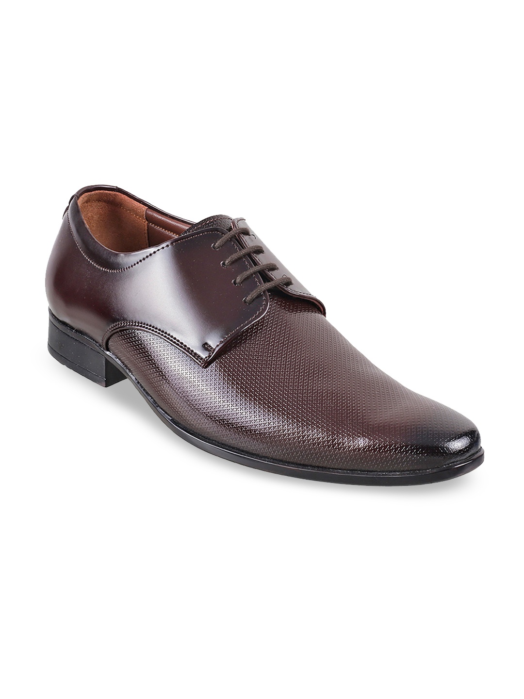 

Metro Men Maroon Textured Leather Formal Derbys
