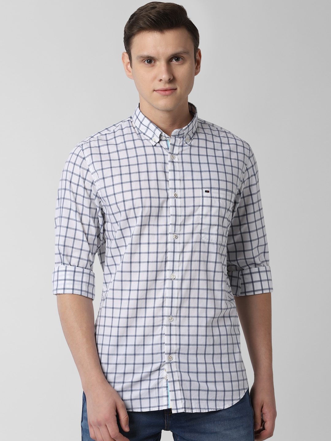 Peter England Casuals Men White & Grey Slim Fit Checked Casual Shirt