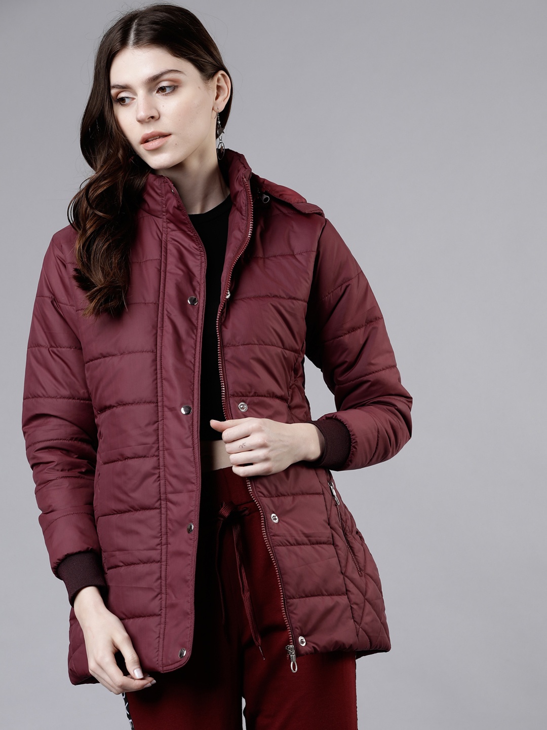 

Tokyo Talkies Women Burgundy Solid Hooded Padded Jacket