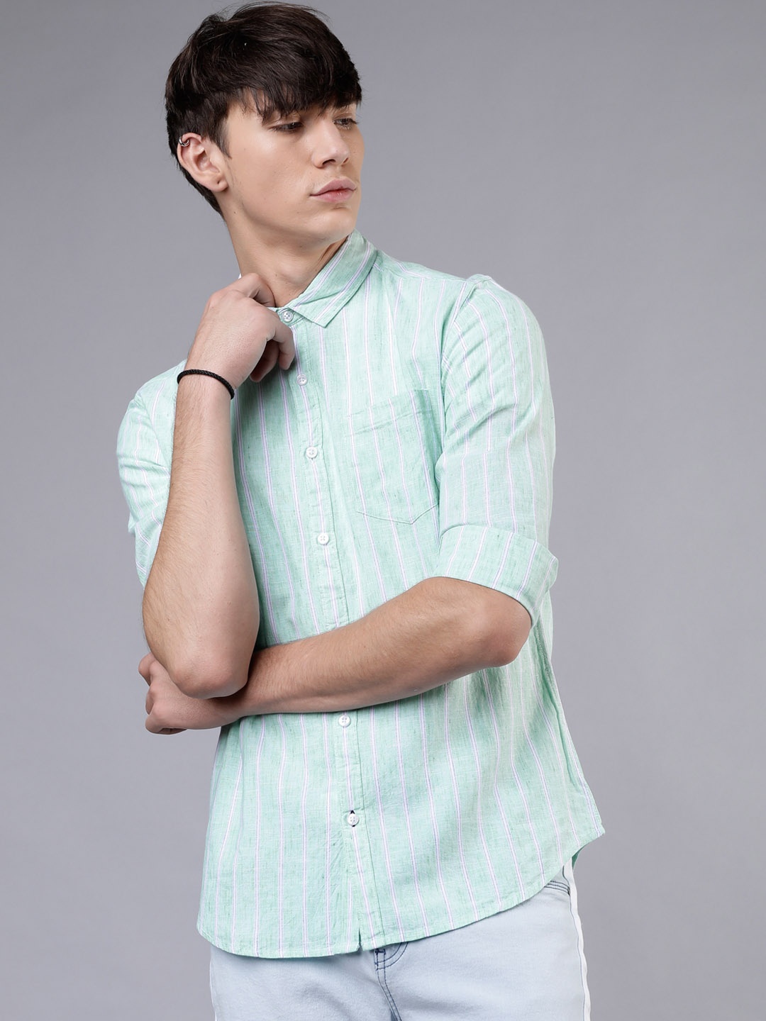 

HIGHLANDER Men Green & White Slim Fit Striped Casual Shirt