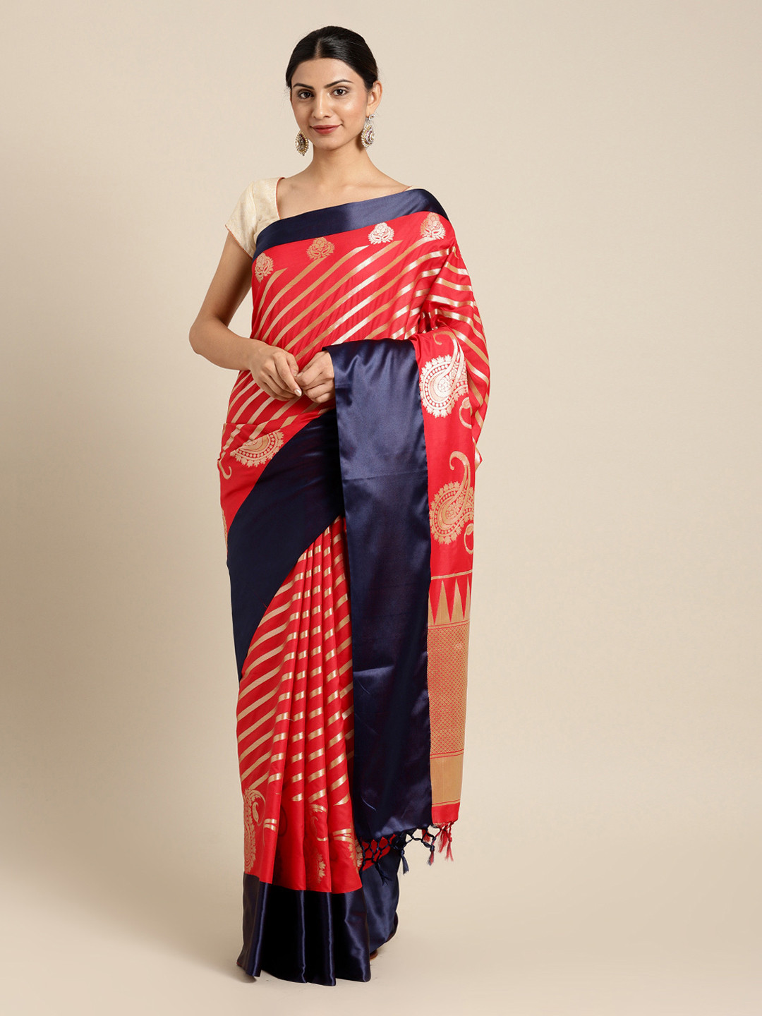 

Mitera Red Silk Blend Woven Design Kanjeevaram Saree