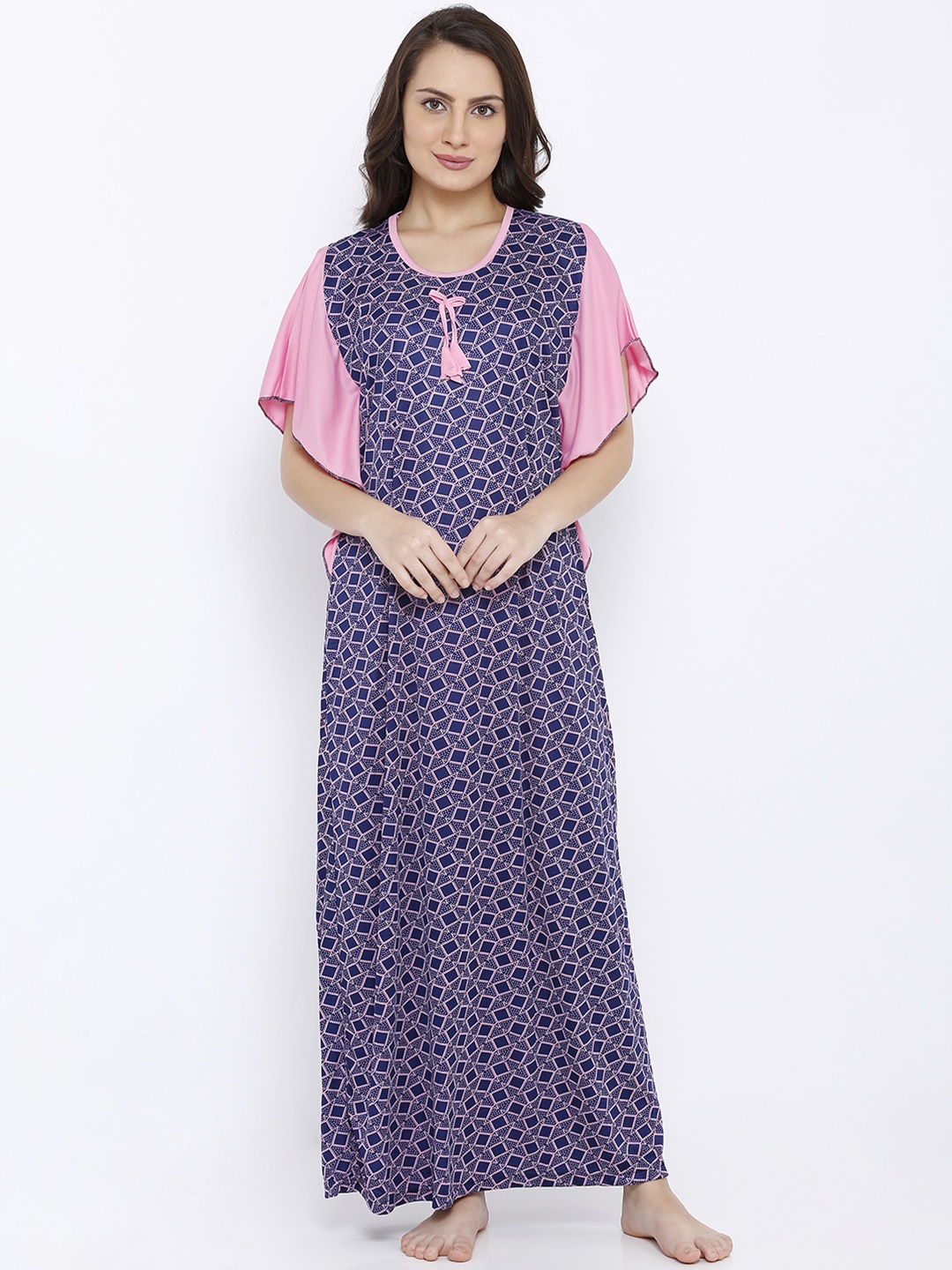 

Pretty Awesome Pink & Navy Blue Printed Nightdress