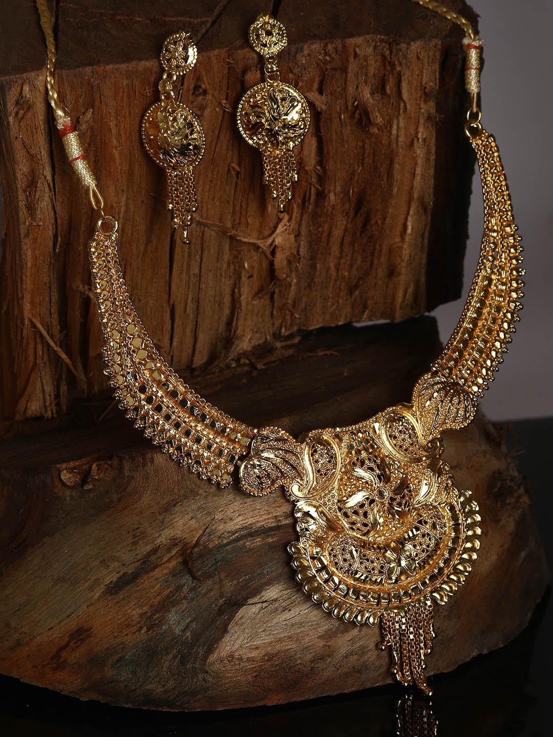 

ANIKAS CREATION Gold-Plated Jewellery Set