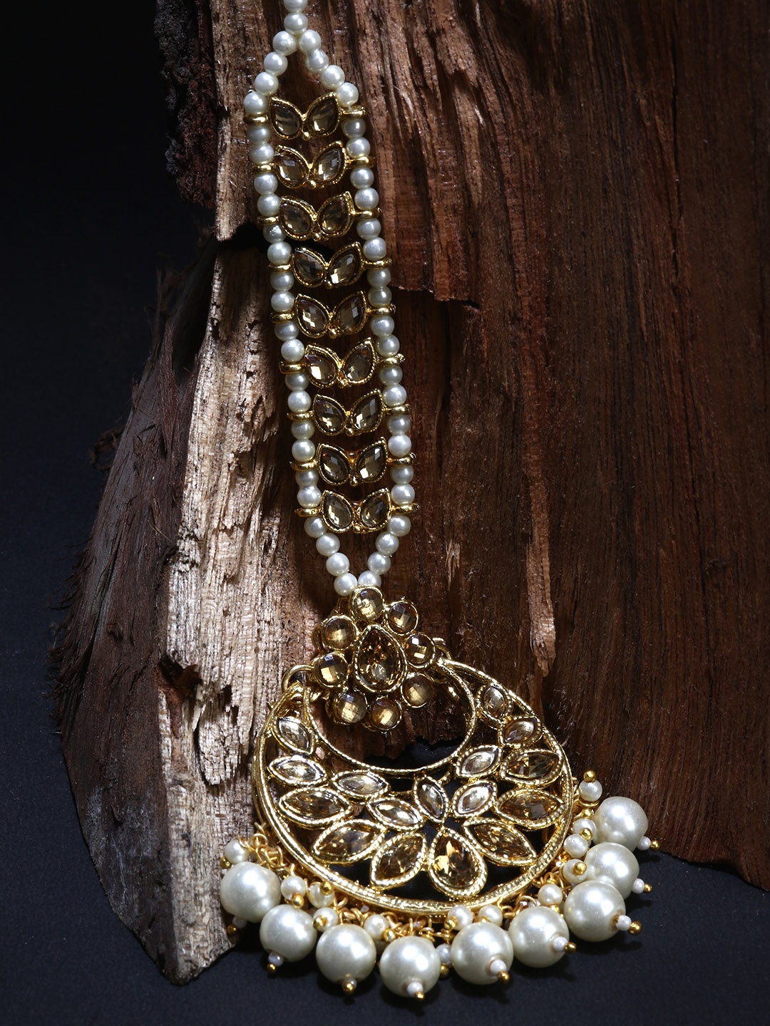 

ANIKAS CREATION White Gold-Plated Handcrafted Maang Tikka, Tan