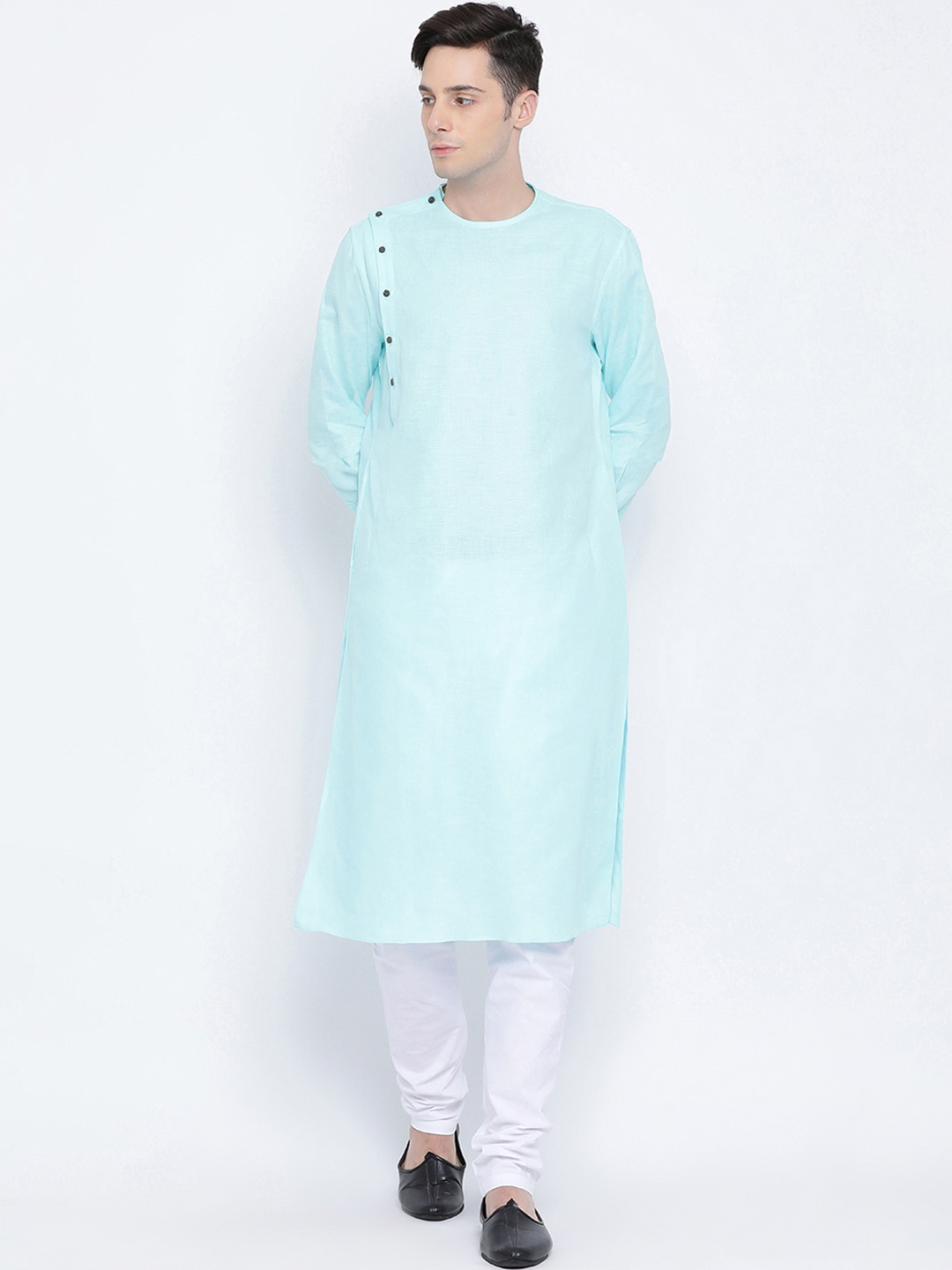 

NAMASKAR Men Blue & White Solid Kurta with Churidar
