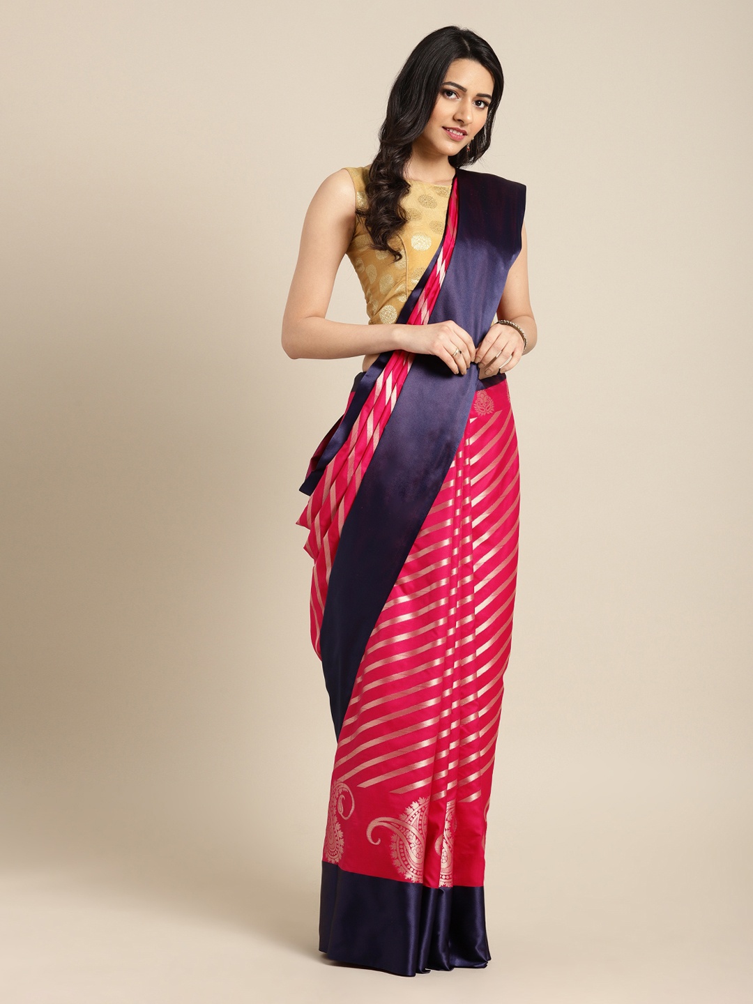 

Mitera Pink & Navy Blue Silk Blend Woven Design Kanjeevaram Saree