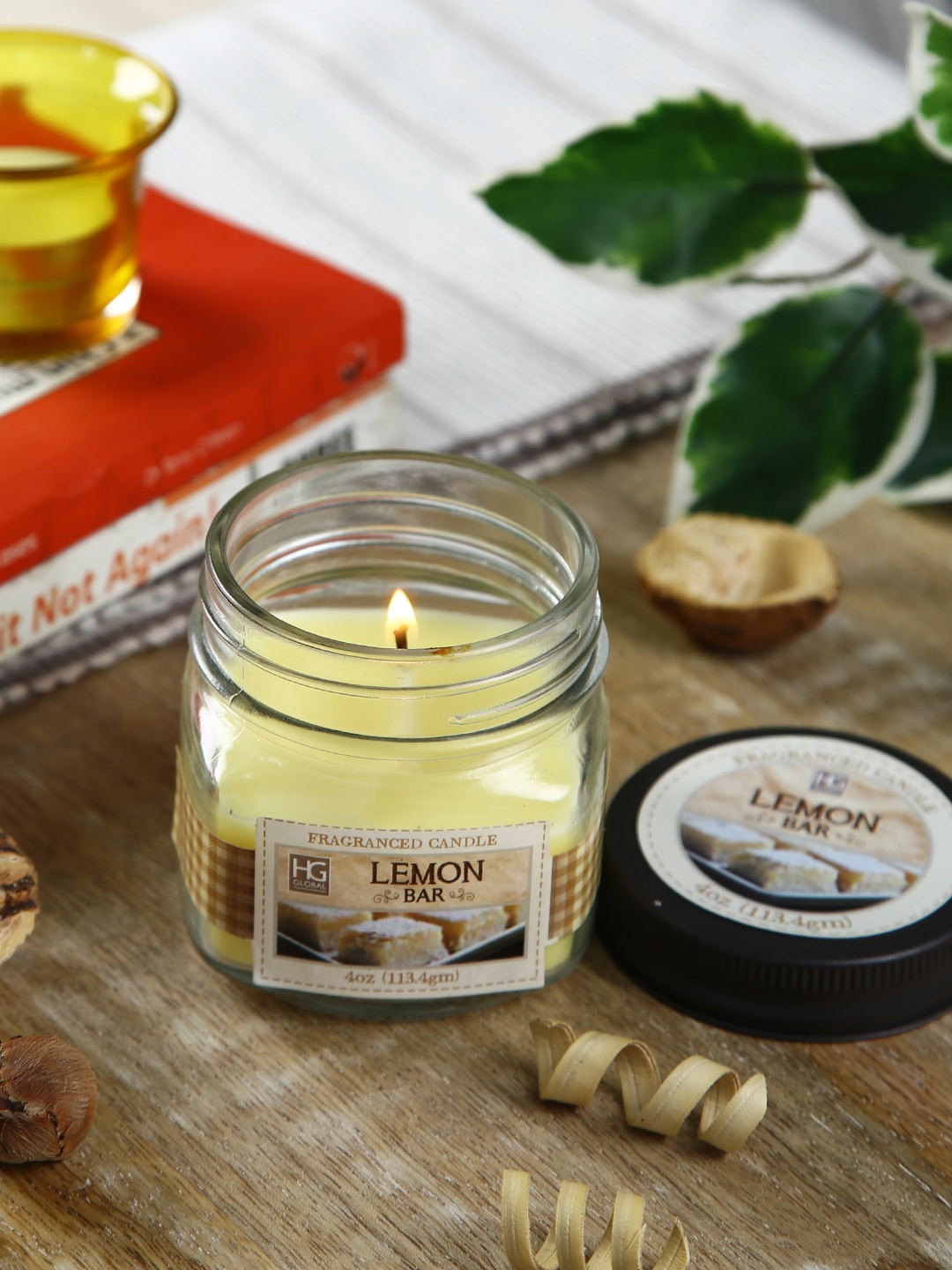 

HOSLEY Yellow Lemon Bar Scented Jar Candle