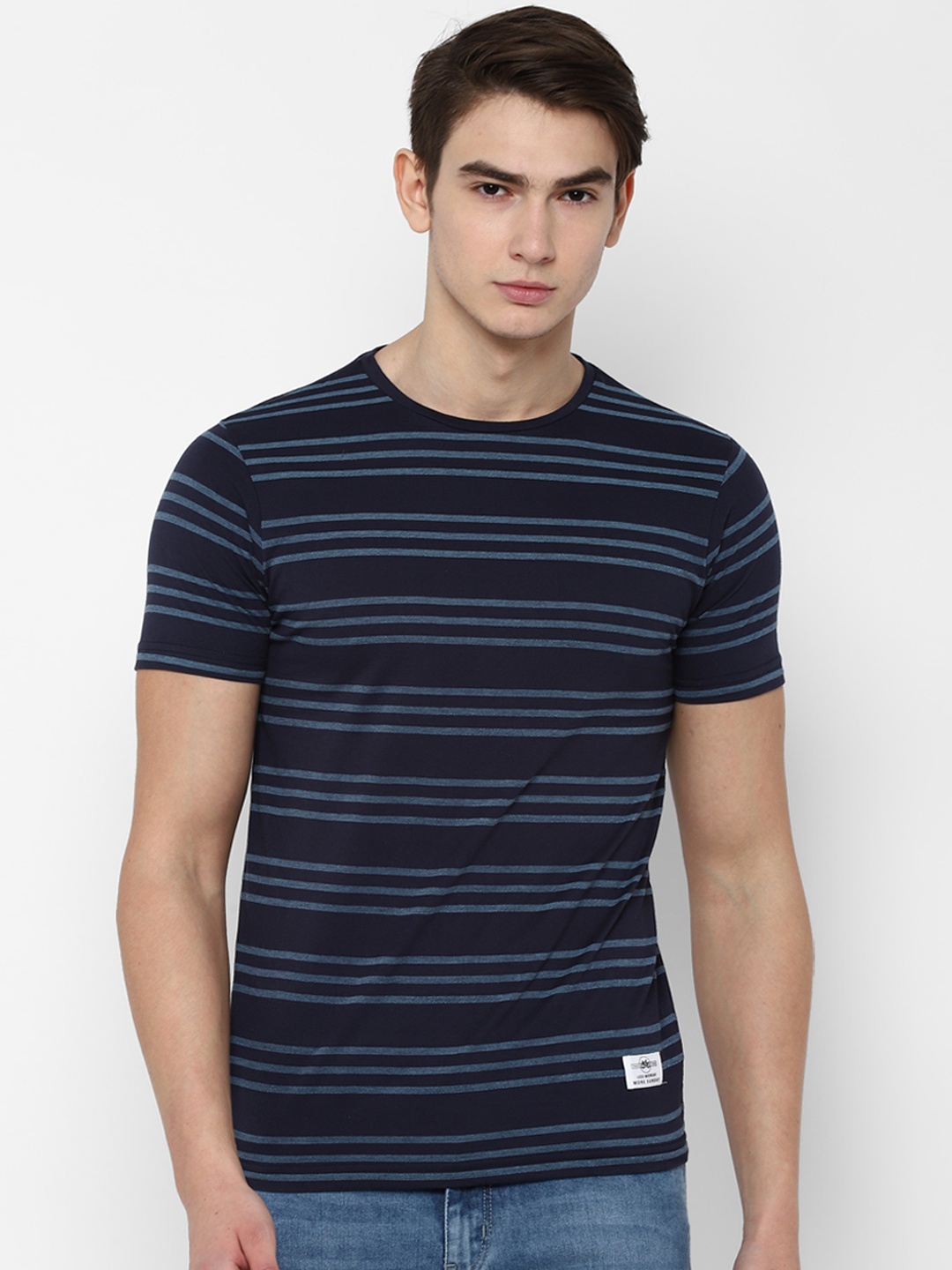 

People Men Navy Blue Striped Round Neck T-shirt