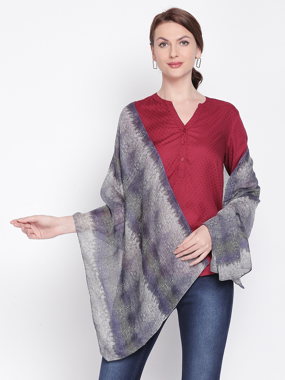 

Style Quotient Women Grey Printed Scarf