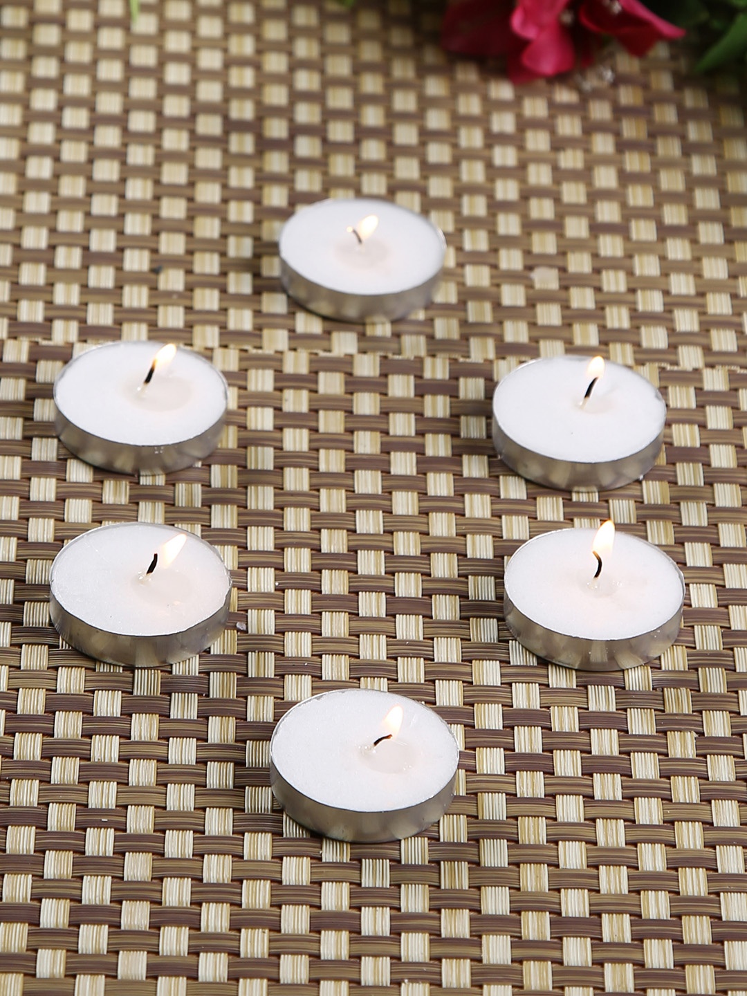 

HOSLEY Set of 50 White Smokeless Tealight Candles