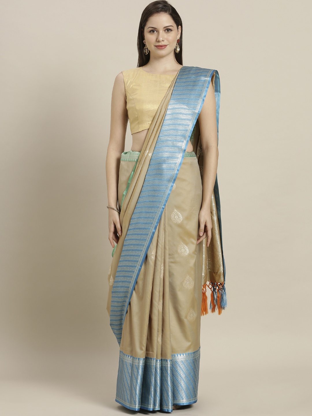 

Mitera Khaki & Blue Silk Blend Woven Design Kanjeevaram Saree