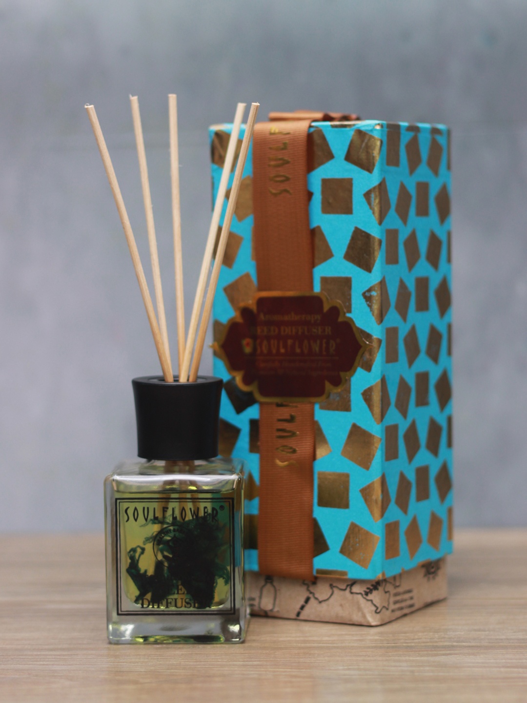 

Soulflower Transparent Walk In The Wood Aroma Cube Reed Diffuser Set