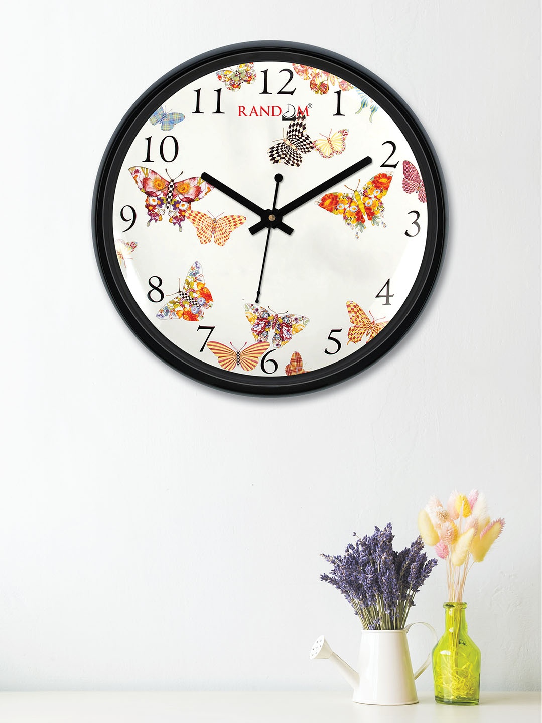 

RANDOM Off-White Round Printed 30 cm Analogue Wall Clock