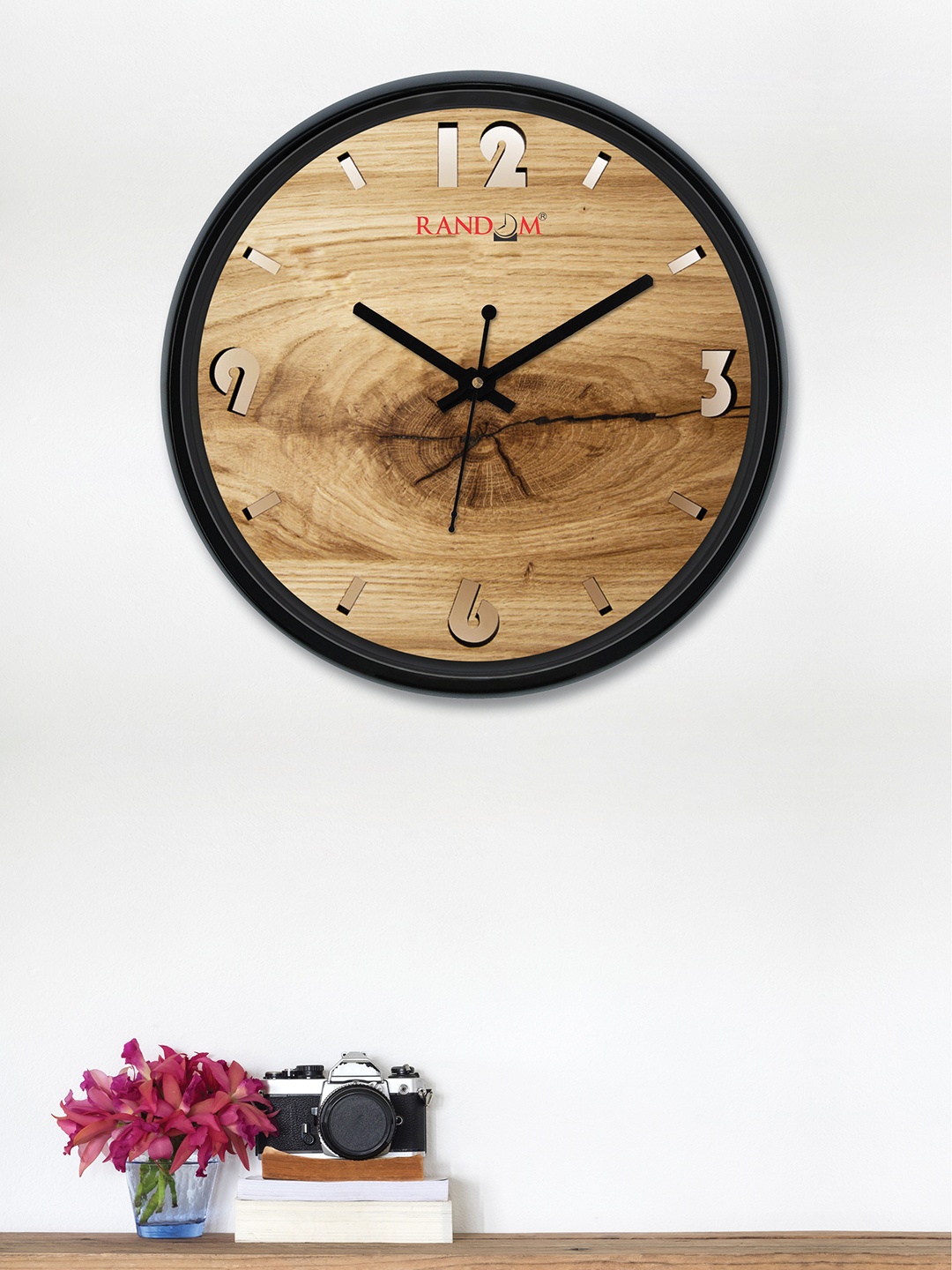 

RANDOM Camel Brown Round Solid 30 cm Analogue Wall Clock