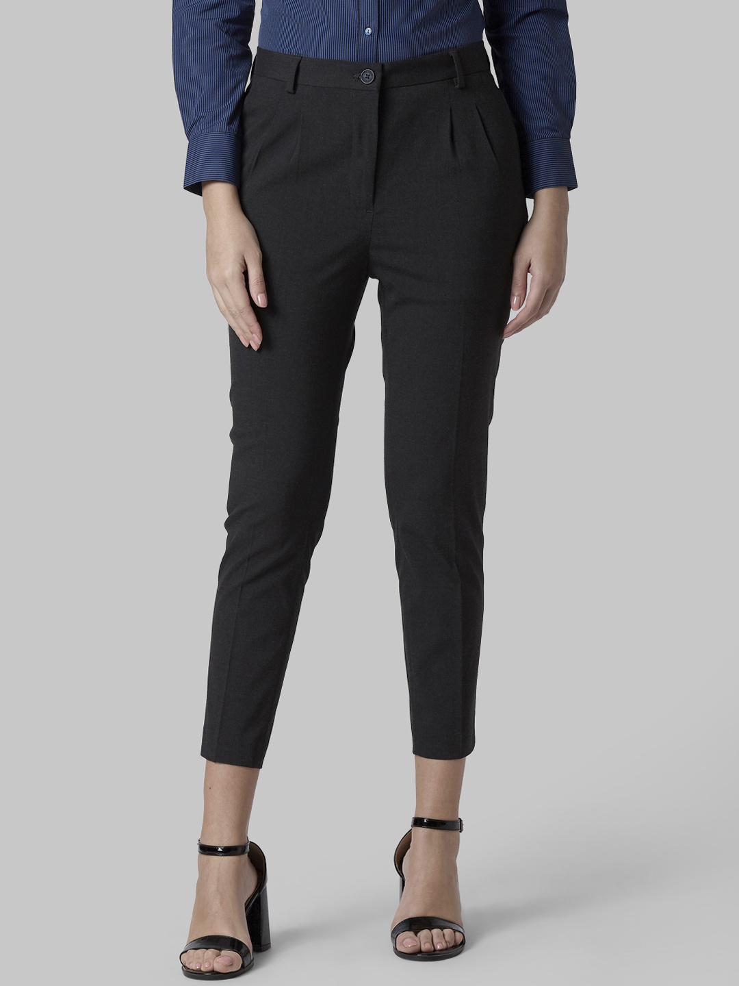 

Park Avenue Woman Black Tapered Fit Solid Regular Trousers