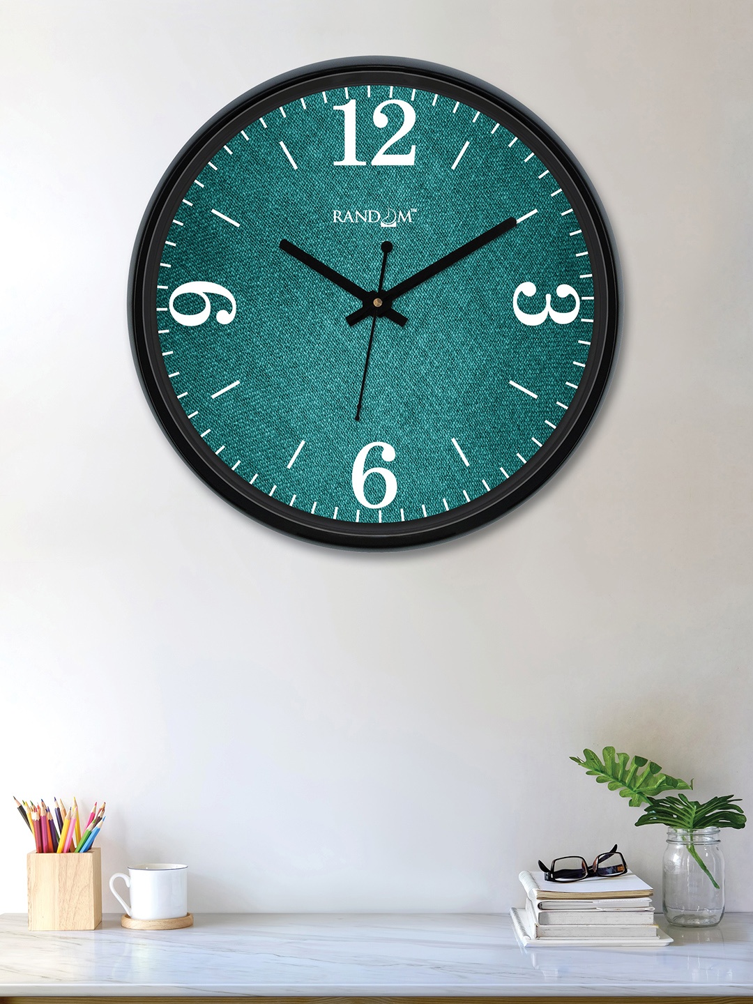 

RANDOM Teal Green Round Solid Analogue Wall Clock