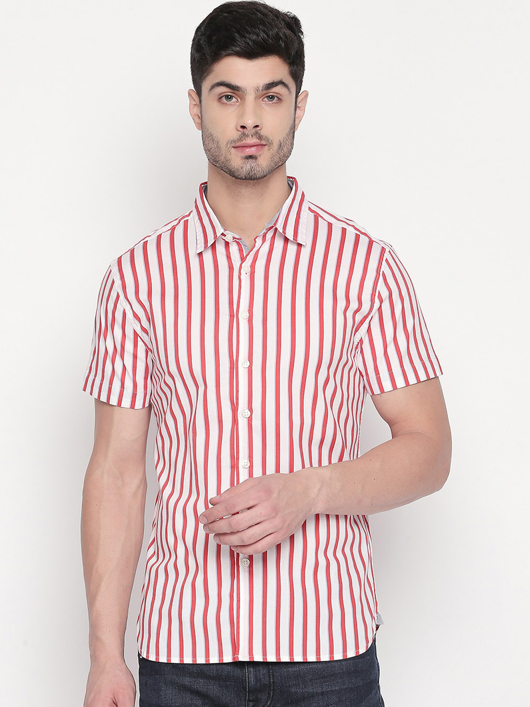 

Kenneth Cole Men Red & White Regular Fit Striped Casual Shirt