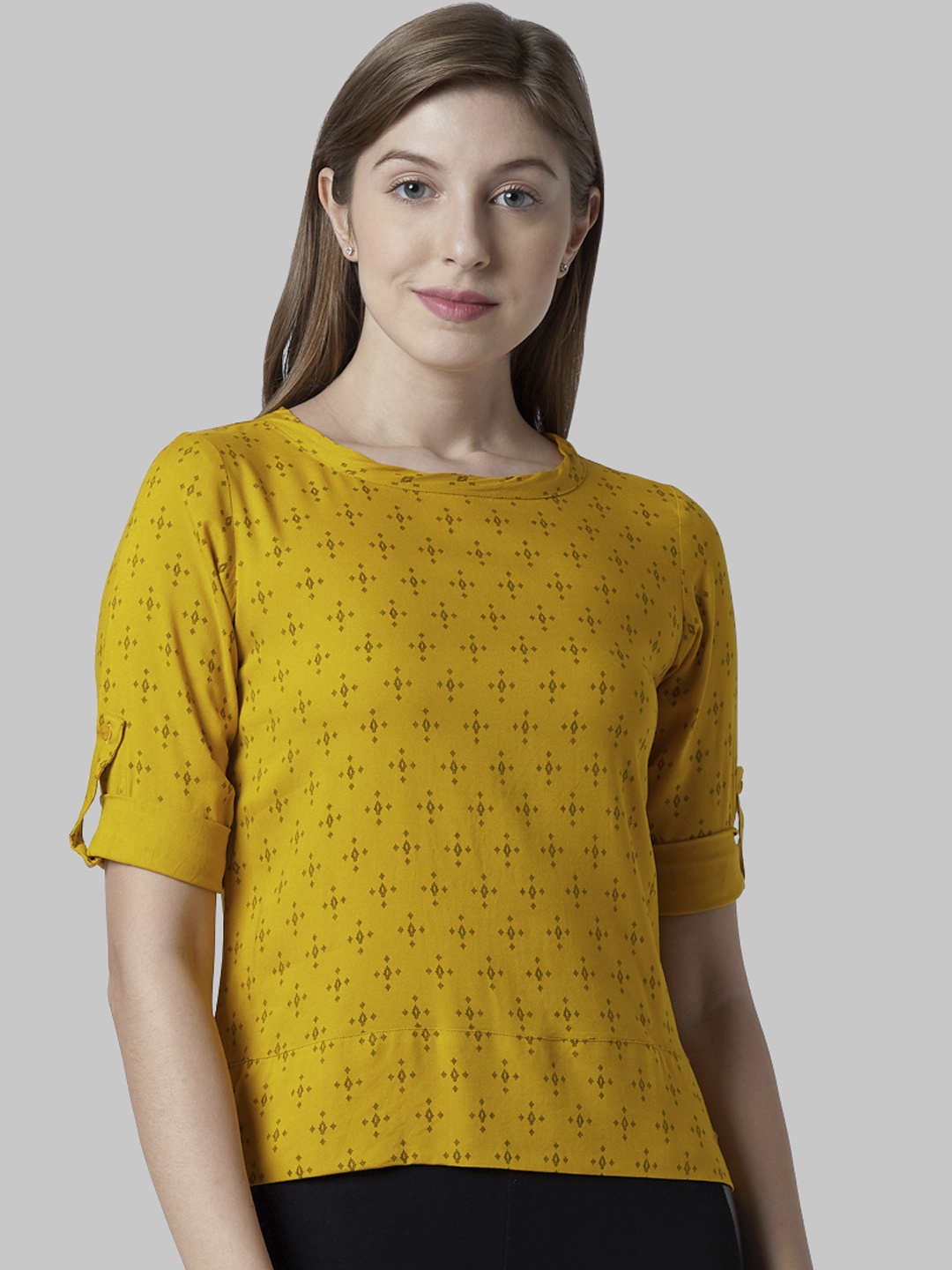 

Park Avenue Woman Yellow Printed Top