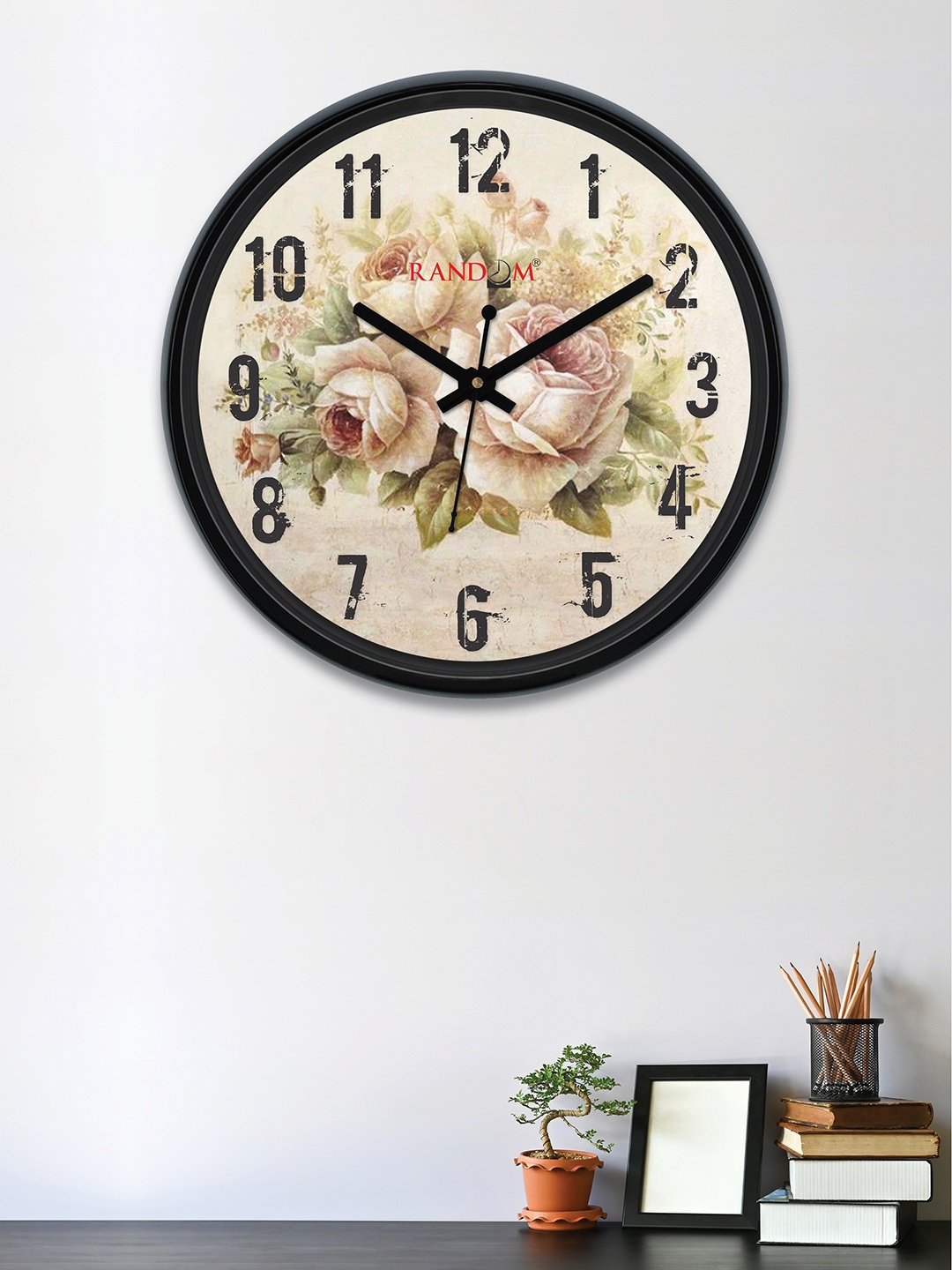 

RANDOM Cream-Coloured & Pink Round Printed 30 cm Analogue Wall Clock
