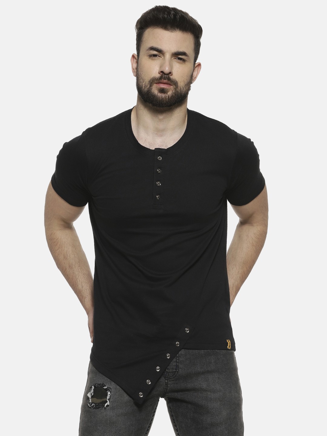 

Campus Sutra Men Black Solid Henley Neck T-shirt