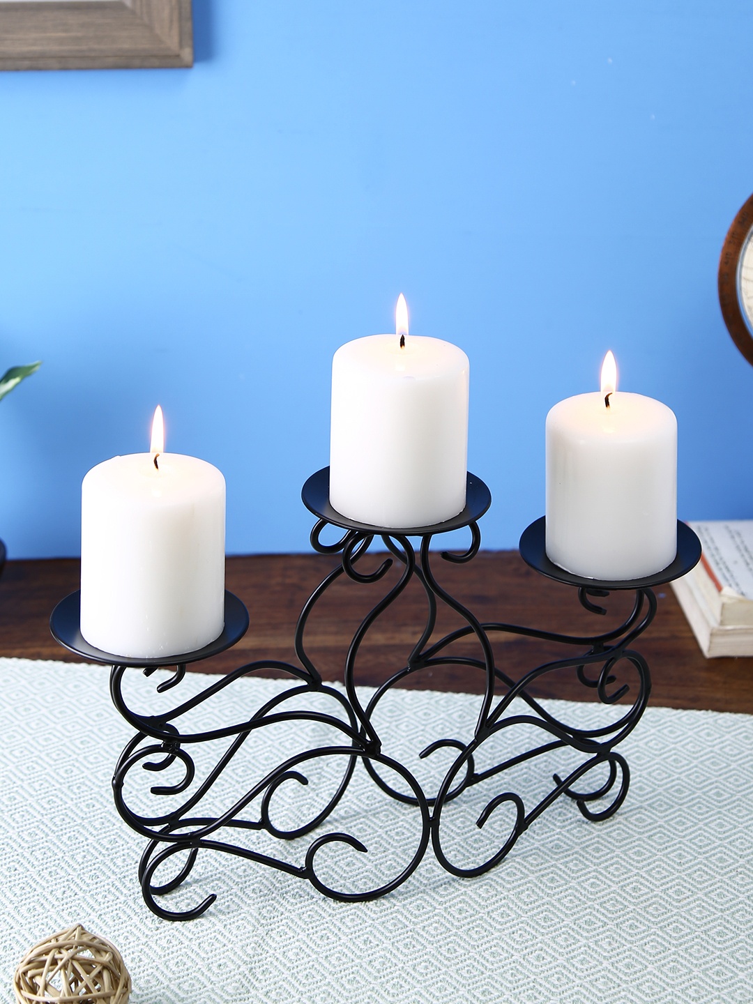 

HOSLEY Black Table Top Candle Holder With 3 Pillar Candles