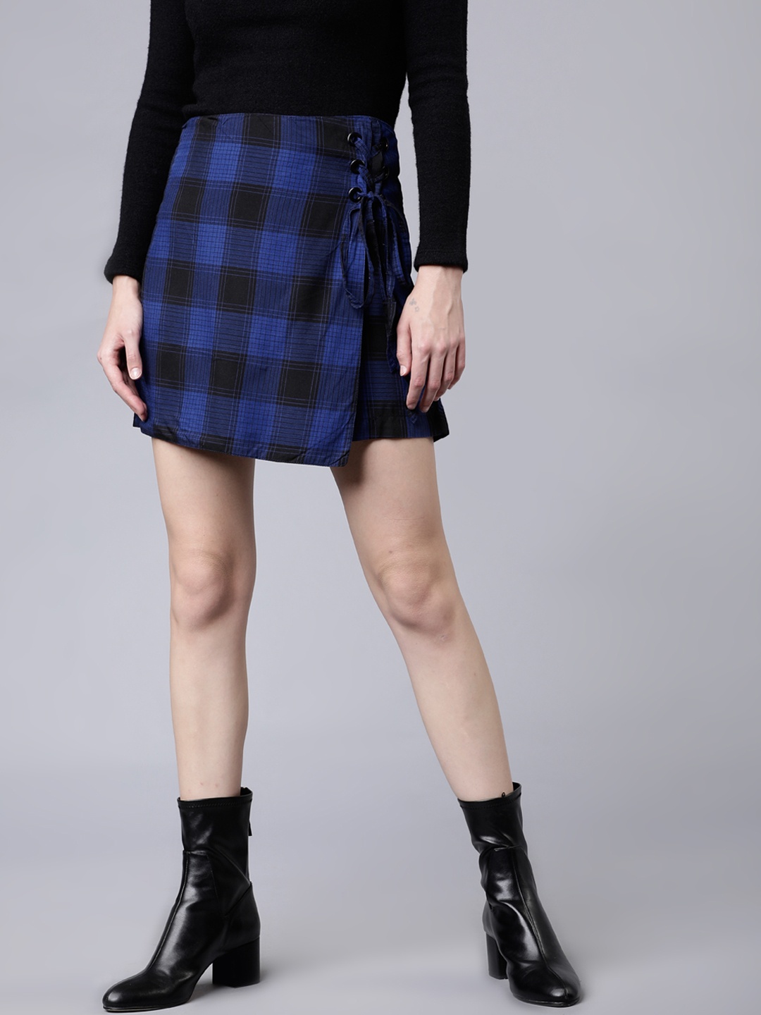

Tokyo Talkies Women Blue & Black Checked Divided Skirts
