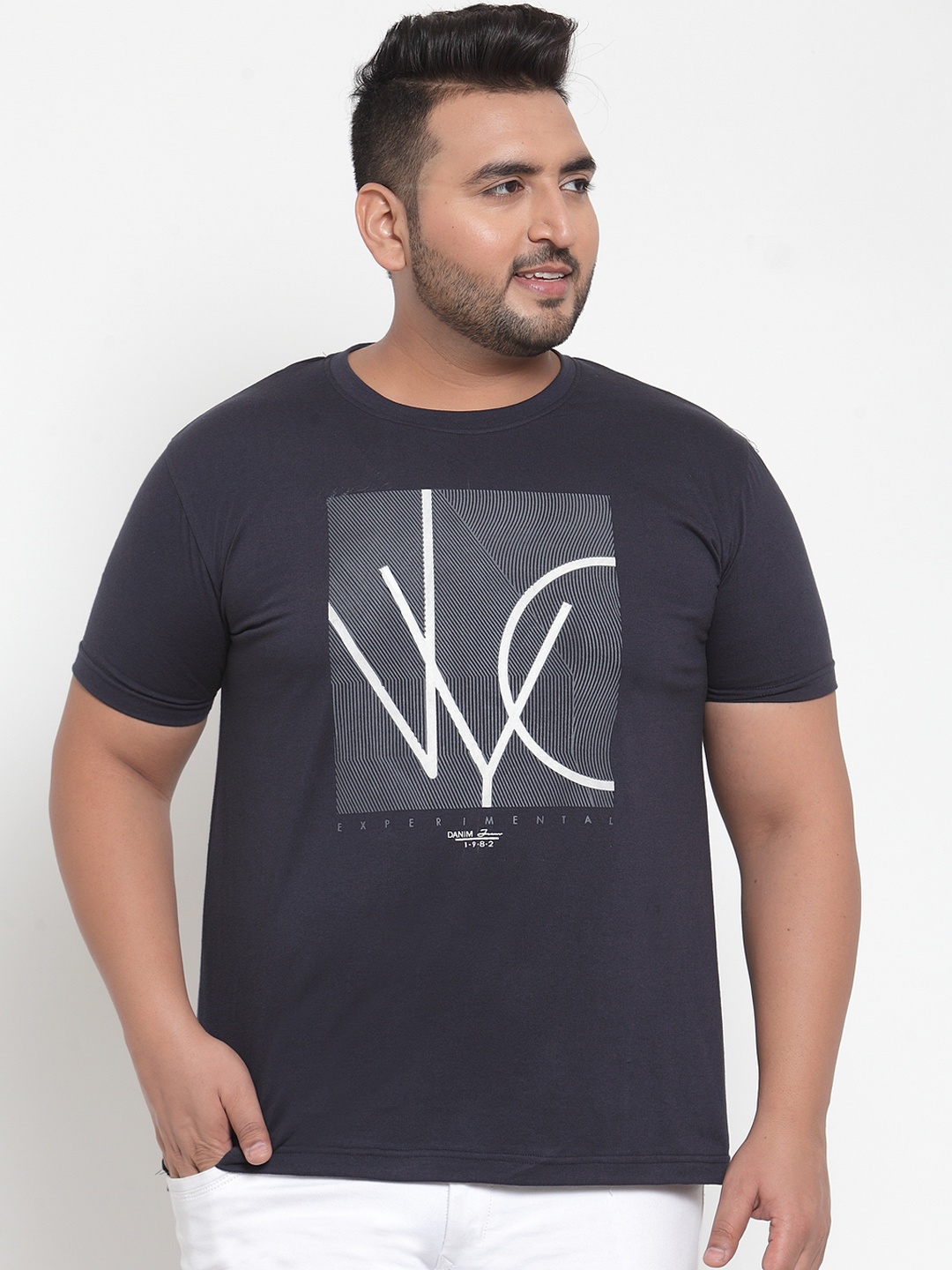 

plusS Men Navy Blue Printed Round Neck Pure Cotton T-shirt