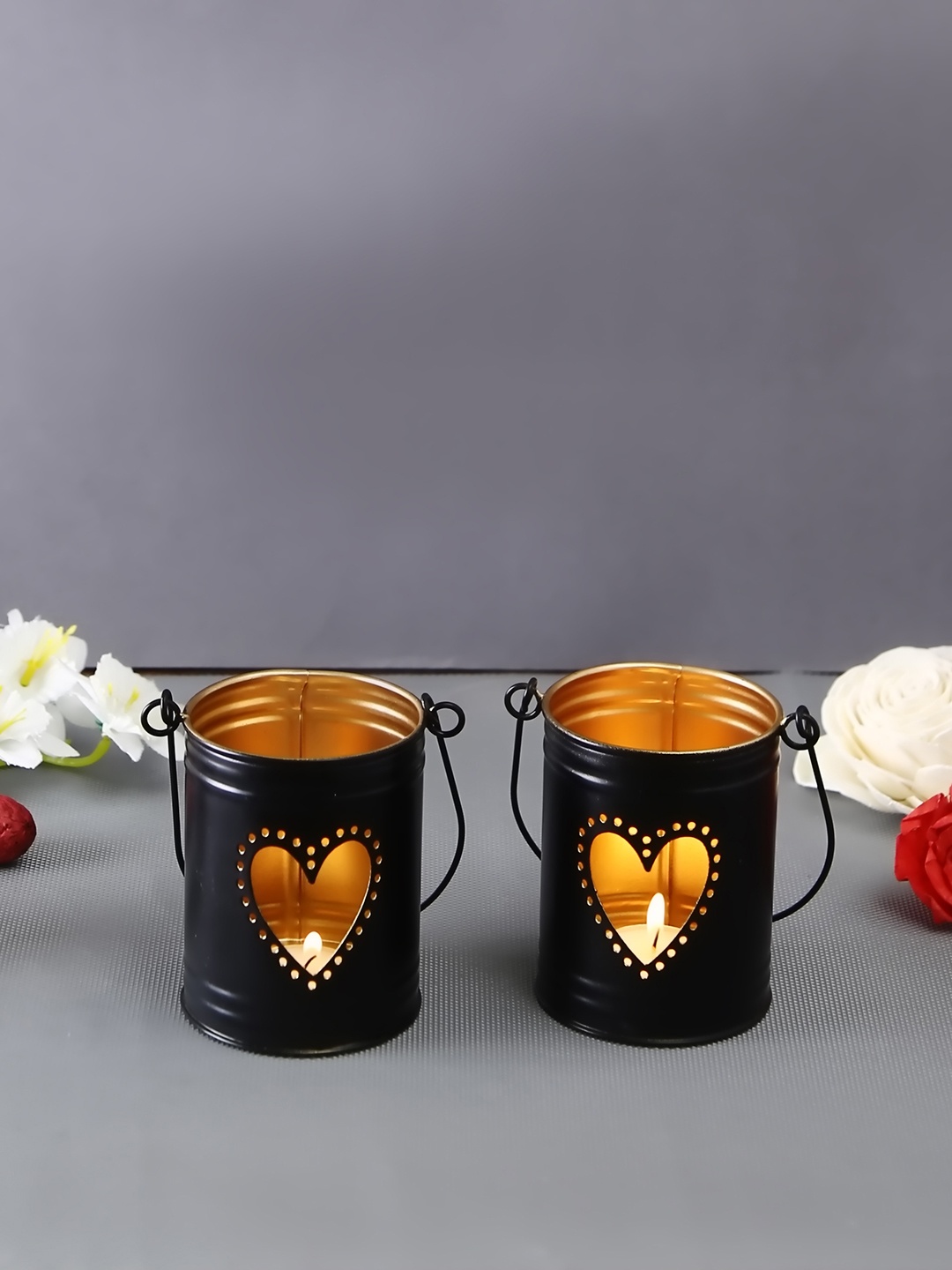 

HOSLEY Set of 2 Black Table Candle Holders With 6 Unscented Tea Lights