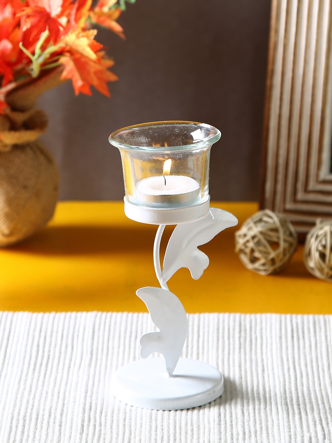 

HOSLEY White & Transparent Table Candle Holder With Tea Lights