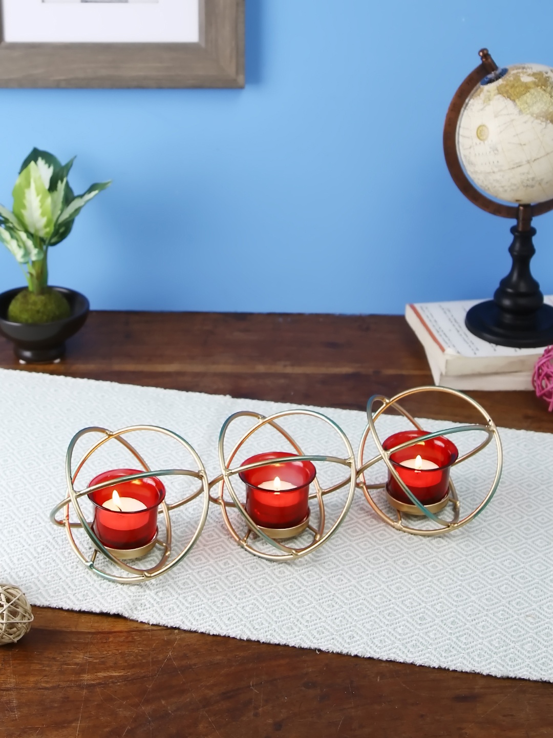 

HOSLEY Gold-Toned & Red Table Candle Holder With Tea Lights