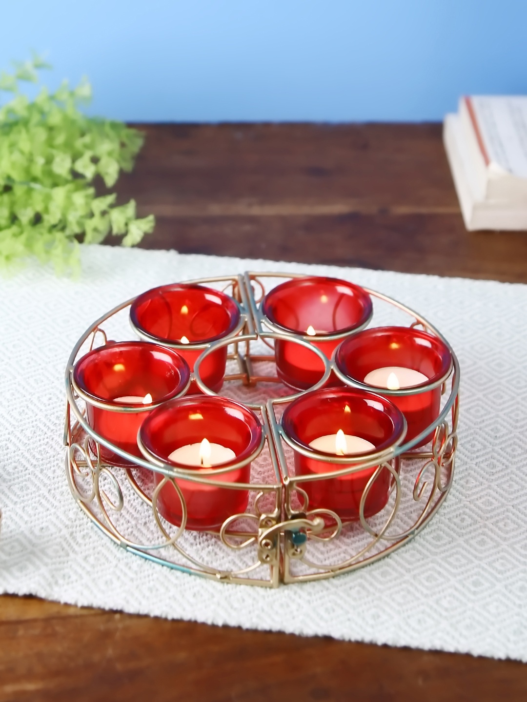 

HOSLEY Gold-Toned & Red Table Tea Light Candle Holder