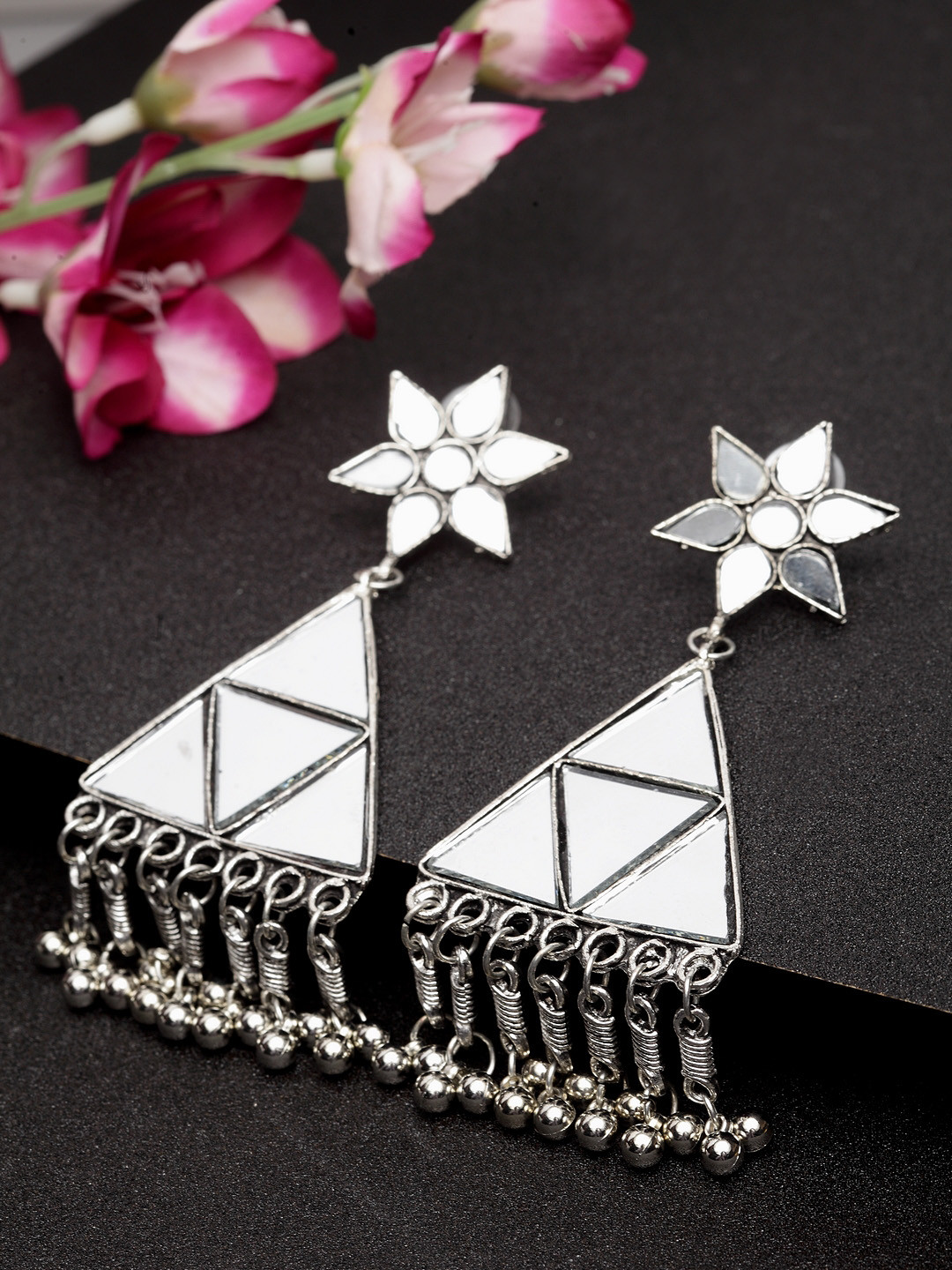 

Moedbuille Silver-Toned Triangular Handcrafted Oxidised Triangular Drop Earrings